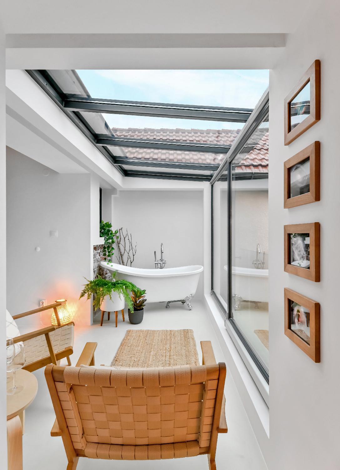 Dreamy Sunset Loft In Center Apartment